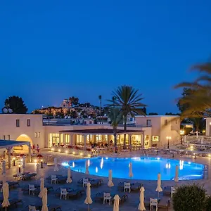 4* Отель Louis St. Elias & Waterpark